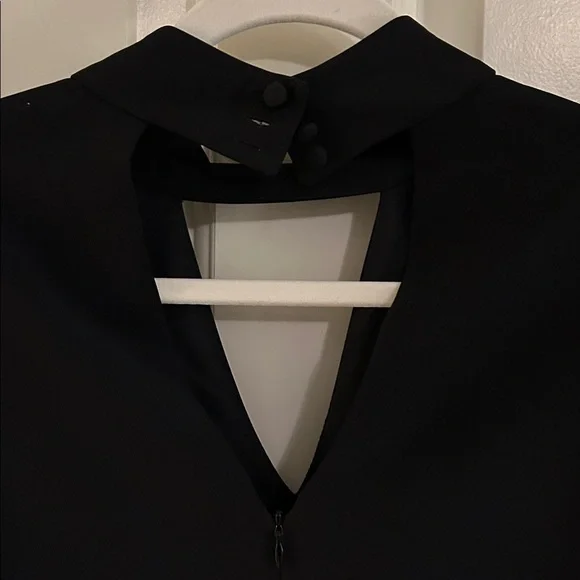 Milly Women's Bell Sleeve Black top size 2 - Picture 6 of 13